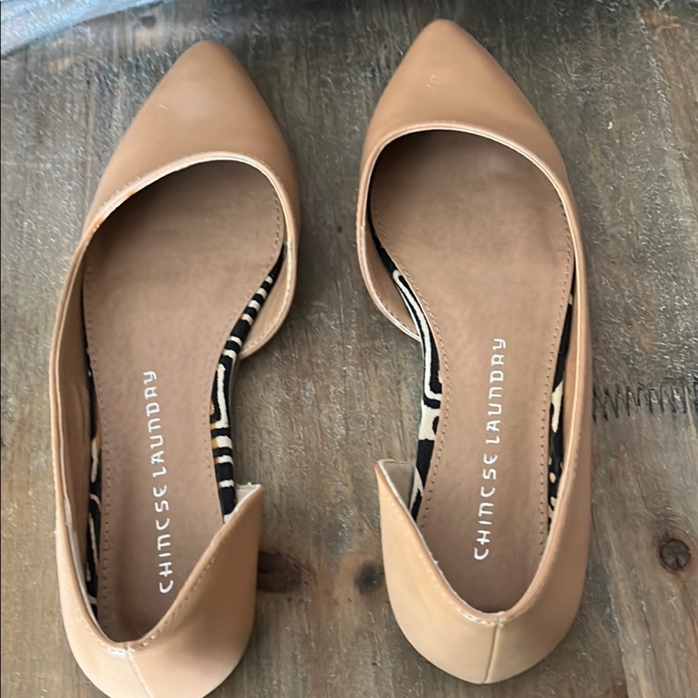 Chinese Laundry Tan Flats Minimalist Design